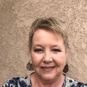 Meet your Posher, Candice